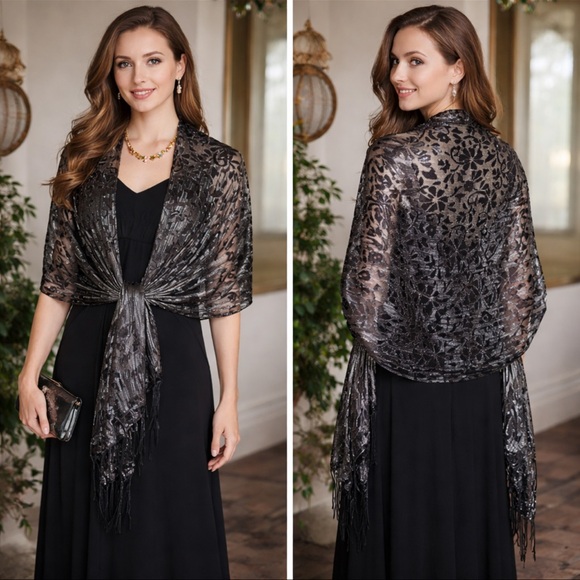 Vintage Accessories - Vintage Black & Silver SCARF WRAP